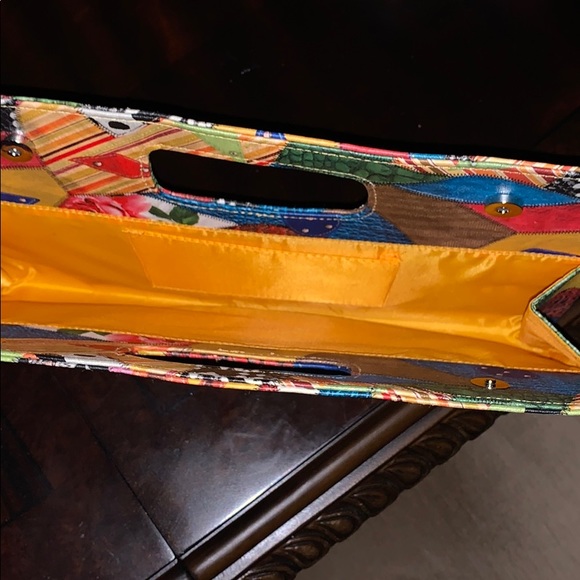 Purse - Picture 2 of 4